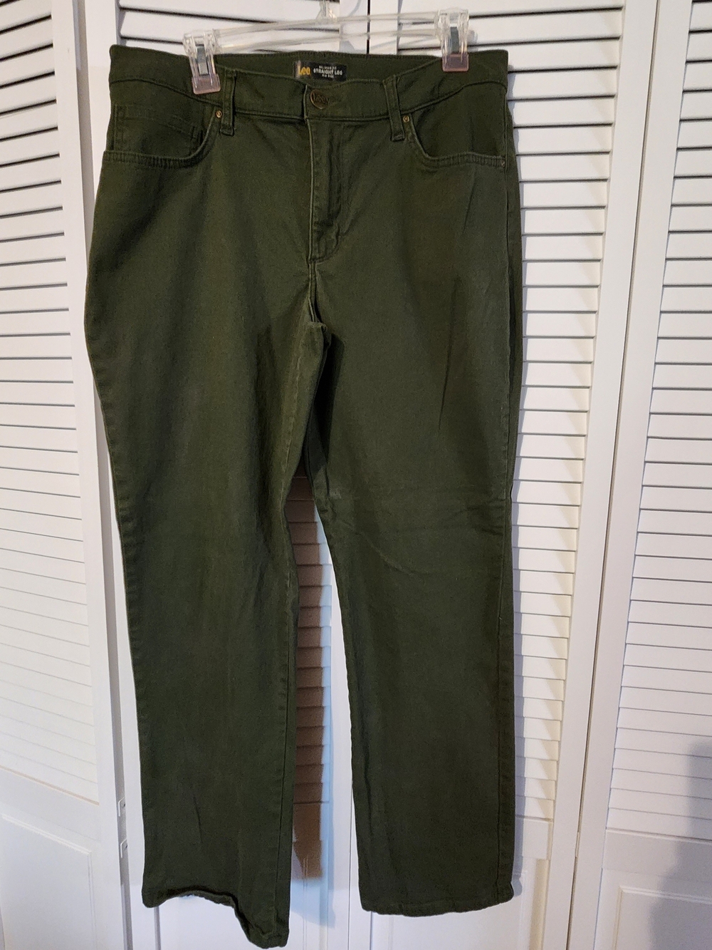 Lee Men’s Olive Green Chinos - Straight Leg